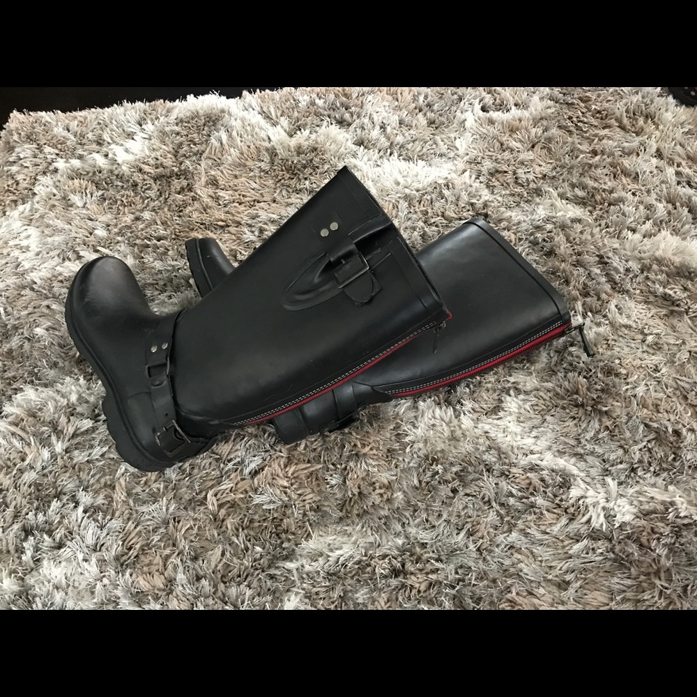 Super cool Rocker Rain Boots - Picture 4 of 7